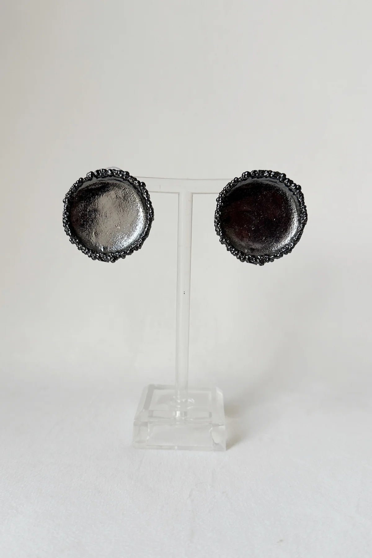 Crater Earrings Black
