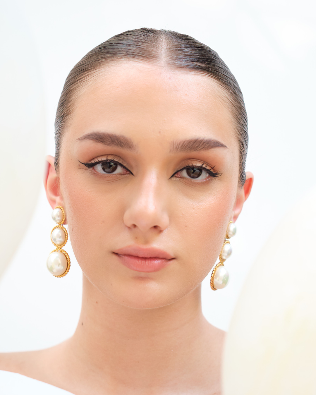 Luxury pearl stud earrings for festive and daily wear