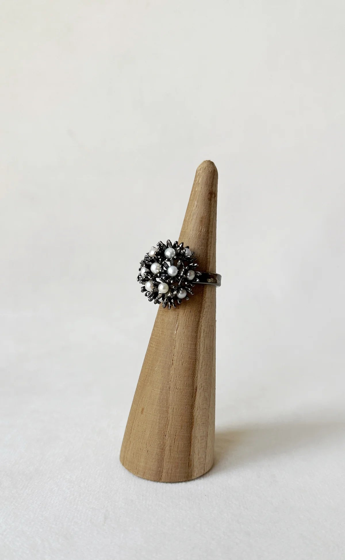 Sunshine Mini Pearl Ring Meteorite Black - Freesize (US 5 - 7.5 / India 9 - 15.5 / Inner dia 15.6 - 17.7mm)