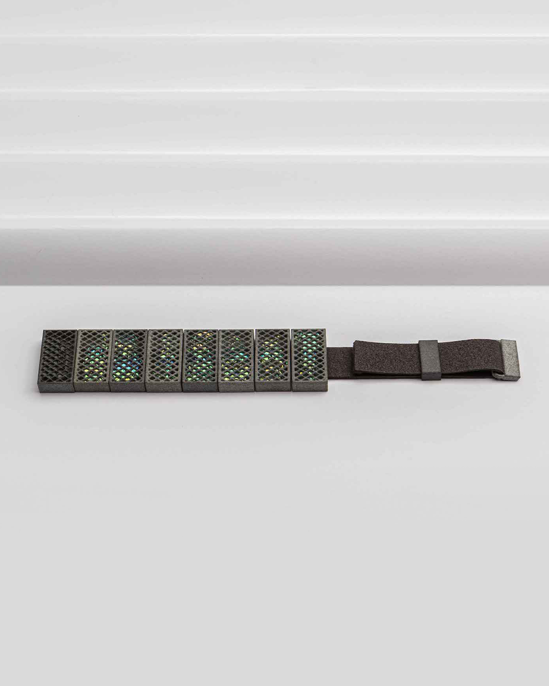 Glint handmade geometric bracelet lightweight contemporary design Bliora 1