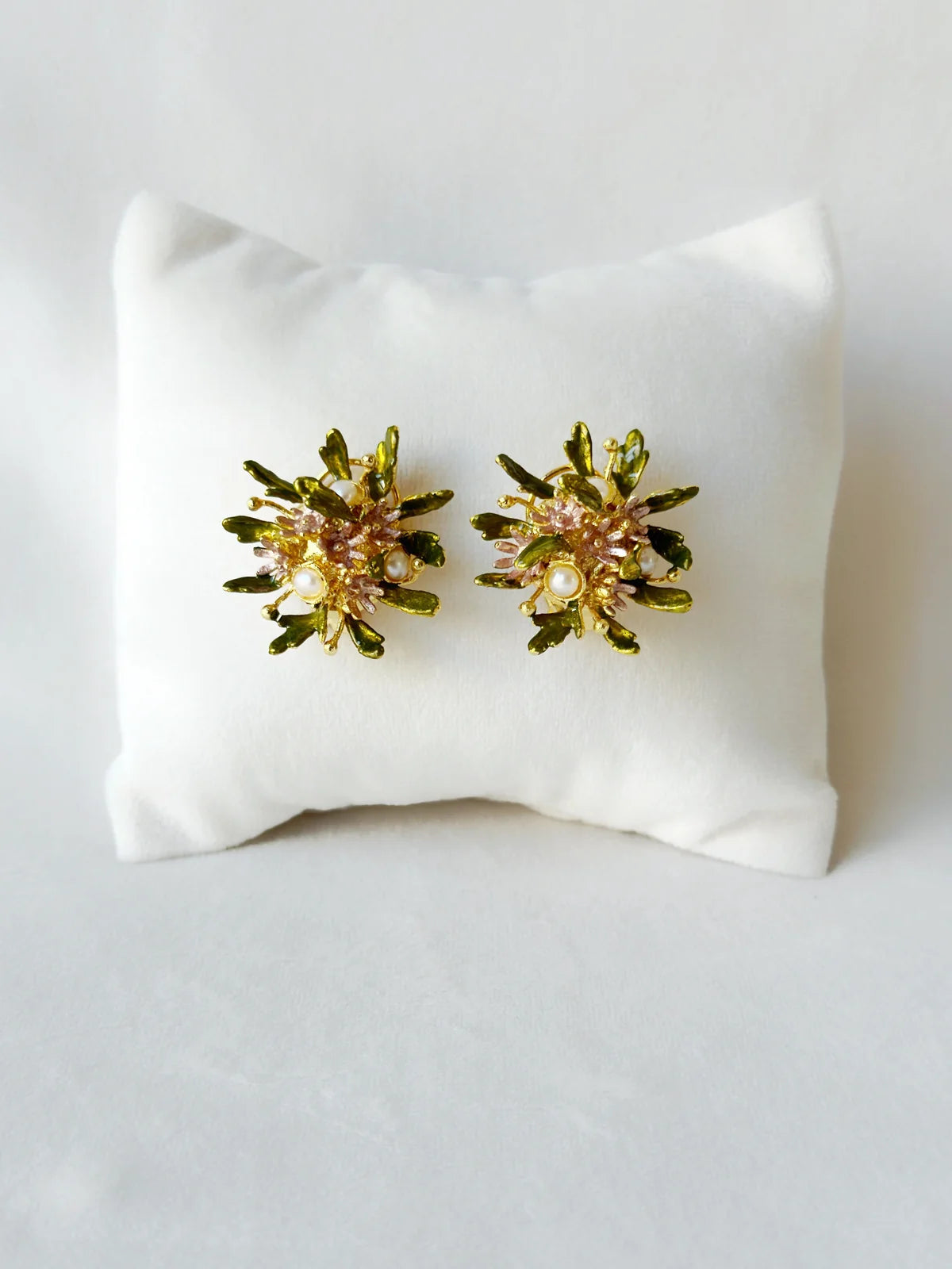 Wild Flower Bouquet Studs - Pastel garden