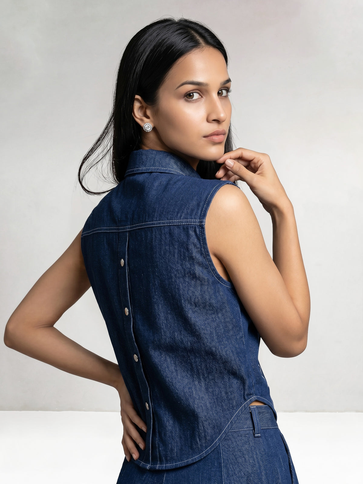 Bird Machine Emb Sleeveless Shirt